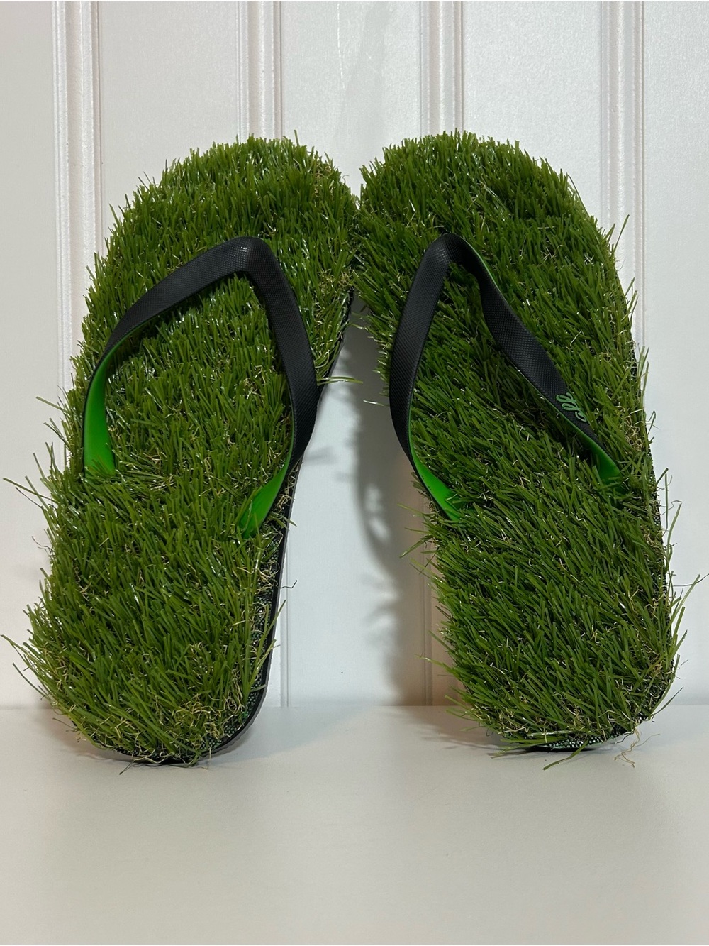 Gff Green Grass Flip Flops - Casual Outdoor Sandals